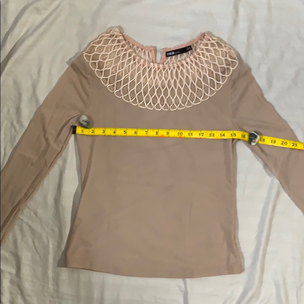 Unique Blouse - Picture 2 of 5
